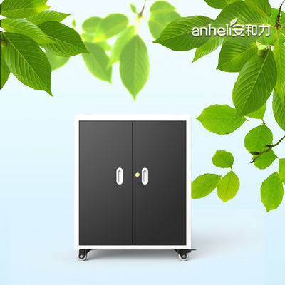 Шкаф для зарядки ноутбуков на 30 мест с замками и ключами, вентиляторами охлаждения и колесами немецкого медицинского стандарта